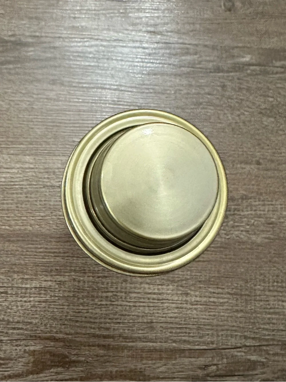 Threshold ribbed glass